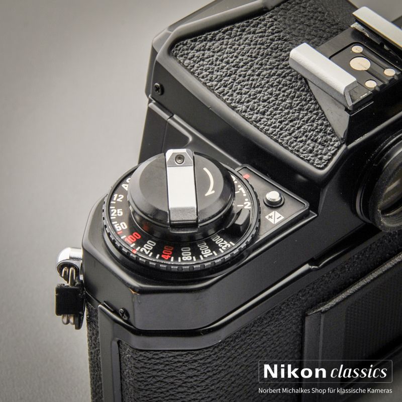 Nikon FE-2 schwarz (Zustand A/A-)