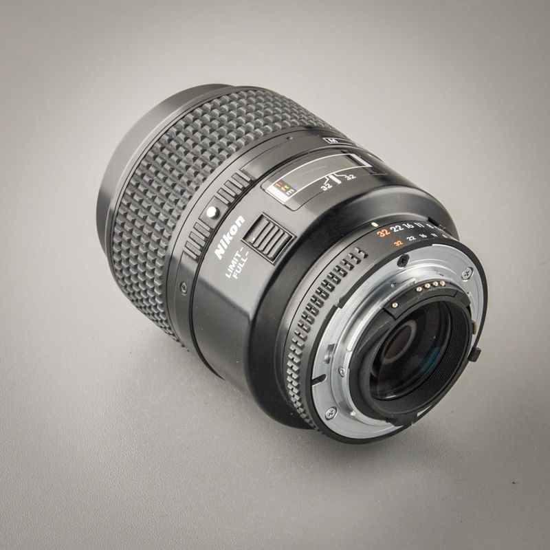 Nikon AF-D Micro-Nikkor 105/2,8 (Condition A/A-)