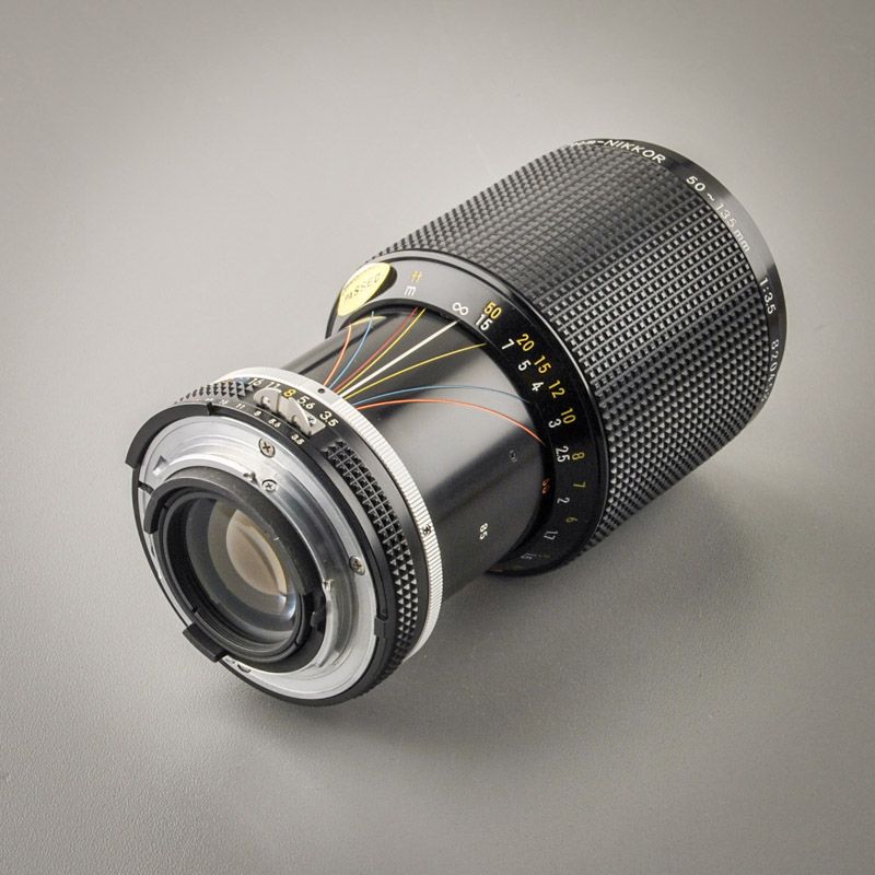 Nikon Zoom-Nikkor 50-135/3,5 AIS (Zustand A/A-)