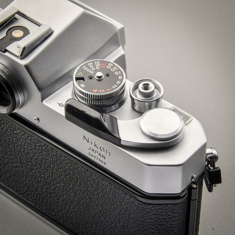 Nikkormat EL (Condition A/A+)