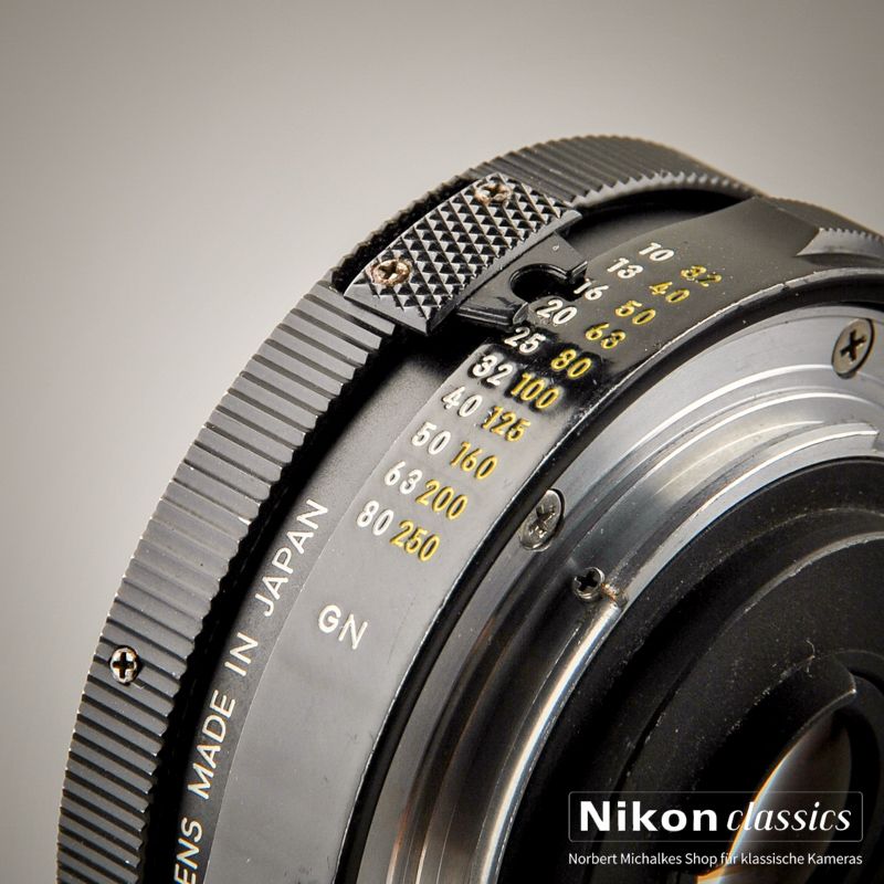 Nikon GN Auto Nikkor 45/2,8 nonAI  (Zustand A-/AB)