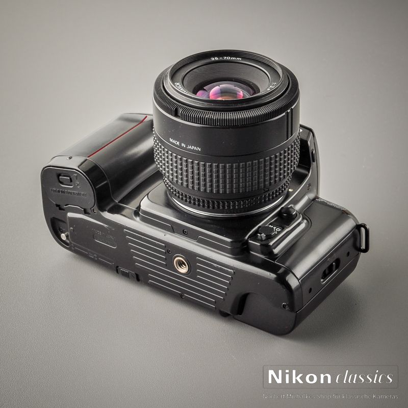 Nikon F601AF mit Nikkor 35-70/3,5-4,5