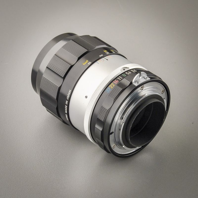 Nikon Nikkor-QC Auto 135/3,5 nonAI "Berg-und Tal" (Zustand A)