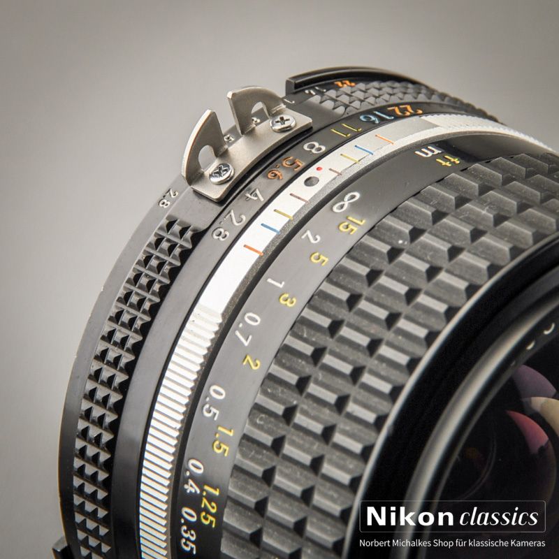 Nikon Nikkor 28/2,8 AIS (Zustand A) OVP