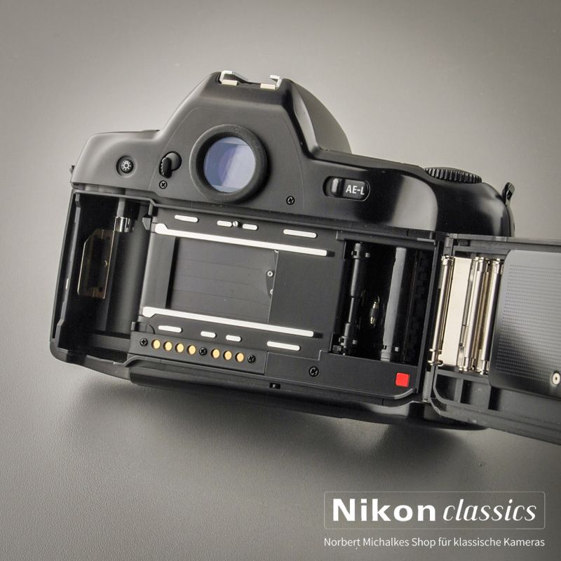 Nikon F90 (Zustand A/A-)