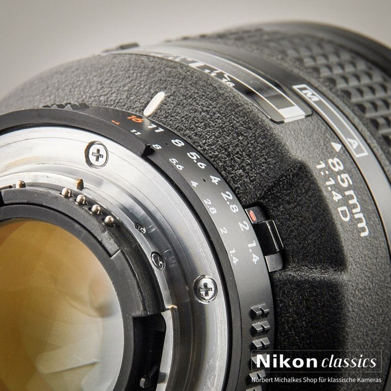 Nikon AF-D IF Nikkor 85/1,4 (Condition A)