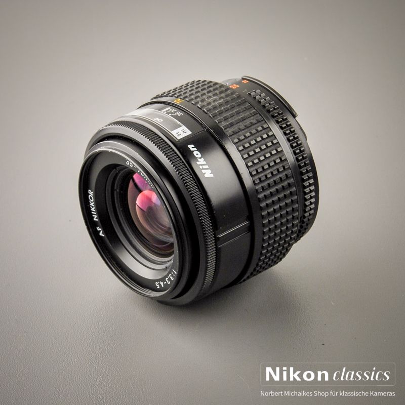 Nikon AF Zoom-Nikkor 35-70/3,3-4,5 Macro (Zustand A/A-)