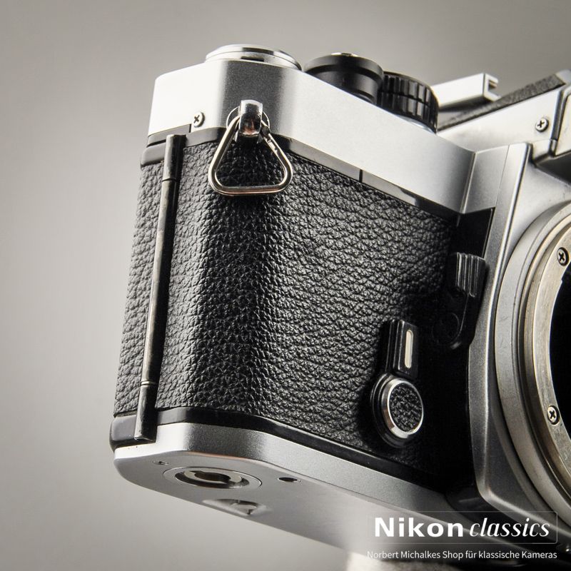 Nikon FE (Zustand A-)