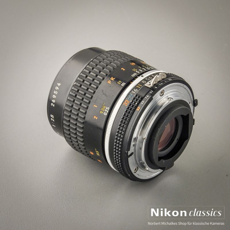 Nikon Micro-Nikkor 55/2,8 AIS (Condition A-/AB)