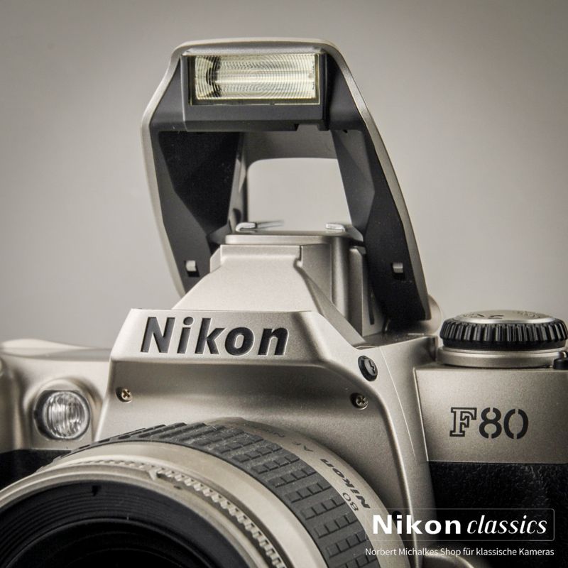 Nikon F80 with AF-Nikkor 28-80 G