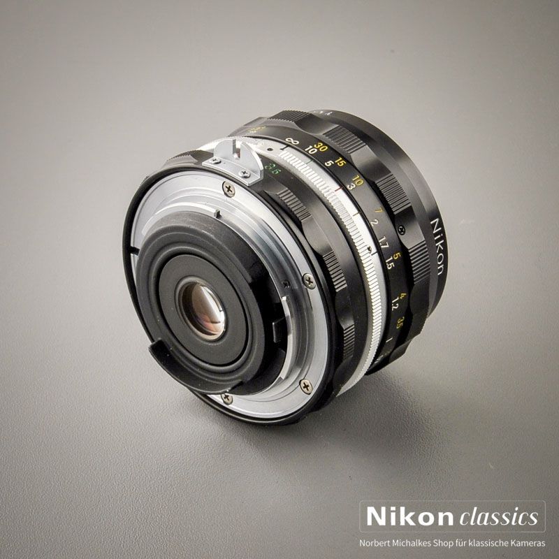 Nikon Nikkor-HC Auto 28/3,5 nonAI "Berg-und-Tal" (Zustand A)