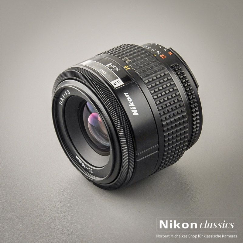 Nikon AF Zoom-Nikkor 35-70/3,3-4,5 Macro (Zustand A)