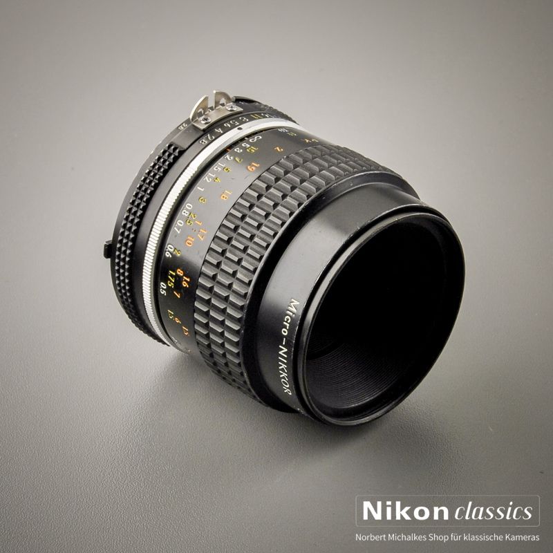 Nikon Micro-Nikkor 55/2,8 AIS (Zustand A-/AB)