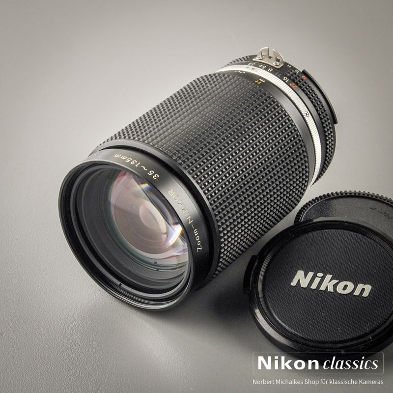 Nikon Zoom-Nikkor 35-135/3,5-4,5 AIS Macro (Condition A/A-)