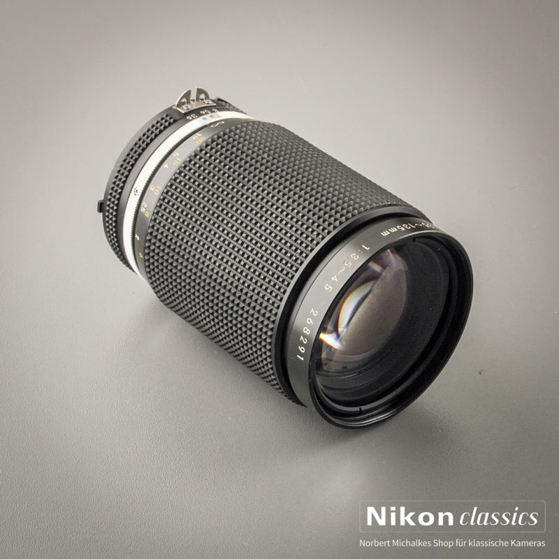 Nikon Zoom-Nikkor 35-135/3,5-4,5 AIS Macro (Condition A/A-)