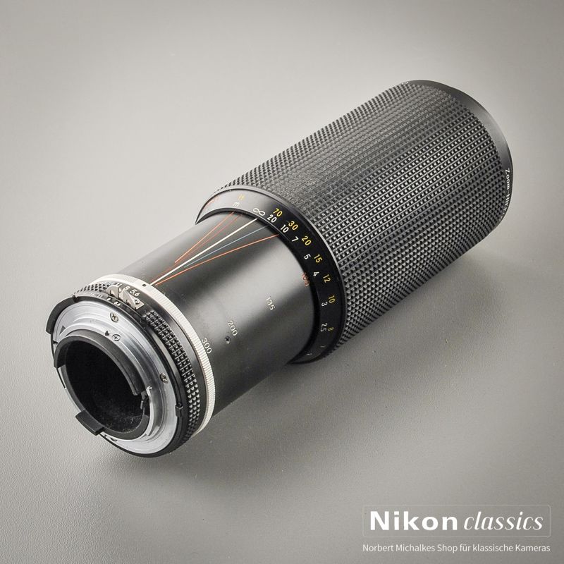 Nikon Zoom-Nikkor 100-300/5,6 AIS Macro (Condition A)