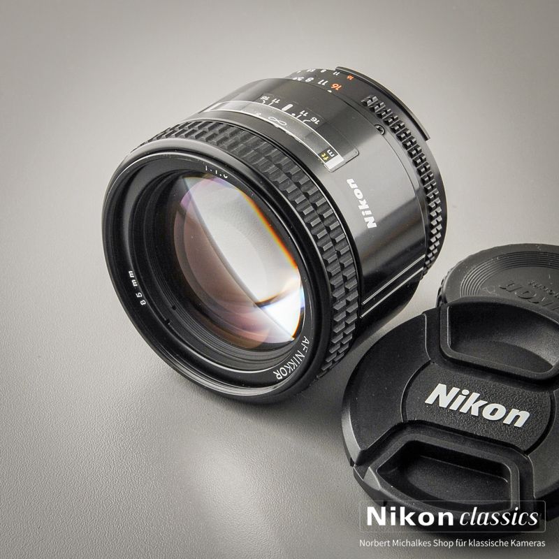 Nikon AF Nikkor 85/1,8 (Condition A/A-)