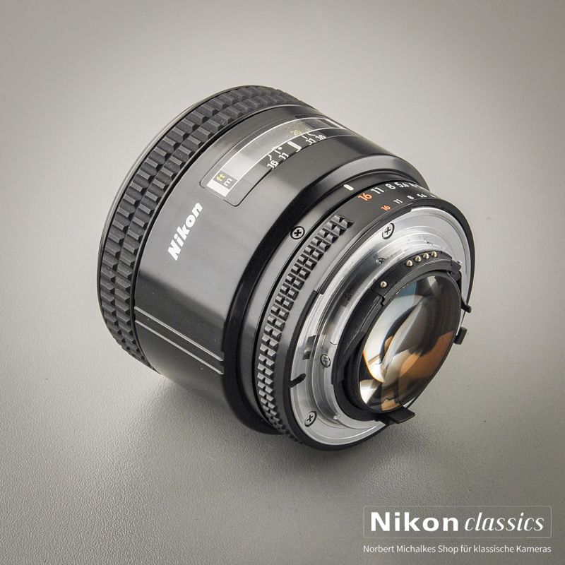 Nikon AF Nikkor 85/1,8 (Condition A/A-)