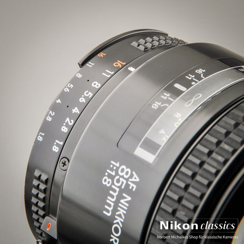 Nikon AF Nikkor 85/1,8 (Condition A/A-)