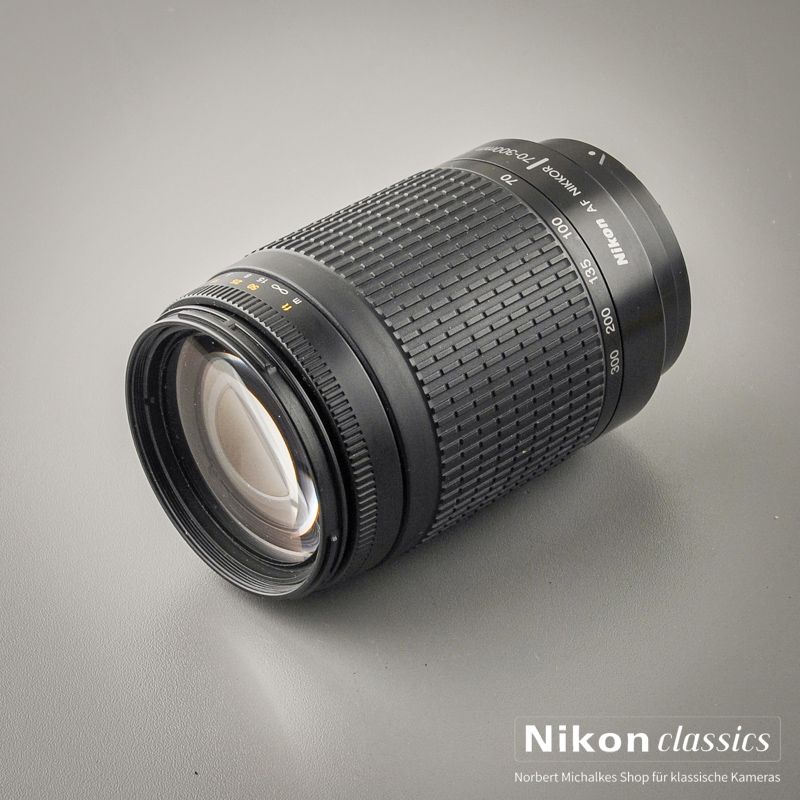 Nikon AF Zoom-Nikkor 70-300/4-5,6 G (Zustand A/A-)