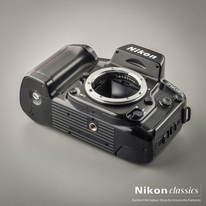 Nikon F90x (Condition A/A-)