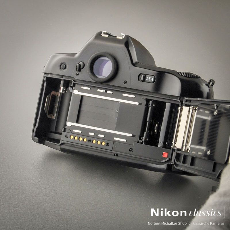 Nikon F90x (Condition A/A-)