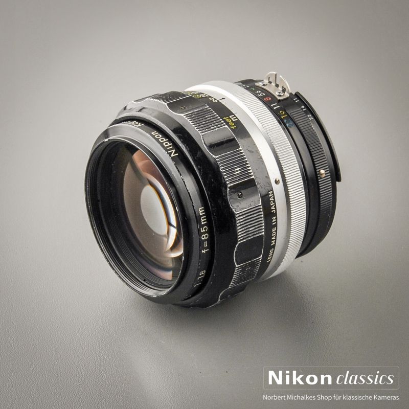 Nikon Nikkor-HC 85/1,8 AI "Berg-und-Tal" (Zustand AB/B)