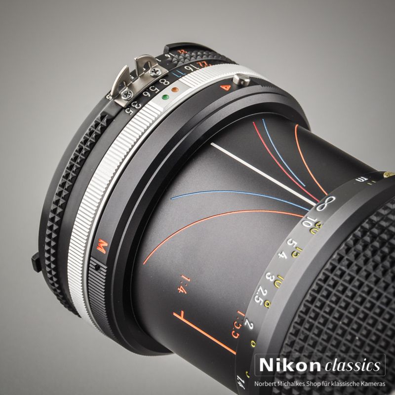 Nikon Zoom-Nikkor 35-105/3,5-4,5 AIS Macro (Condition A+)