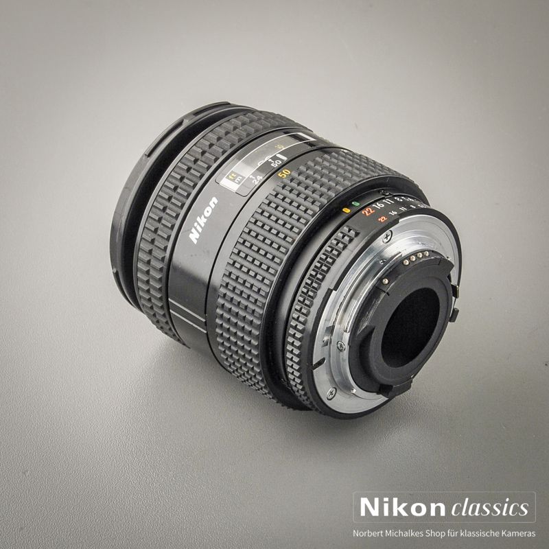 Nikon AF Zoom-Nikkor 24-50/3,3-4,5 (Condition A/A-)