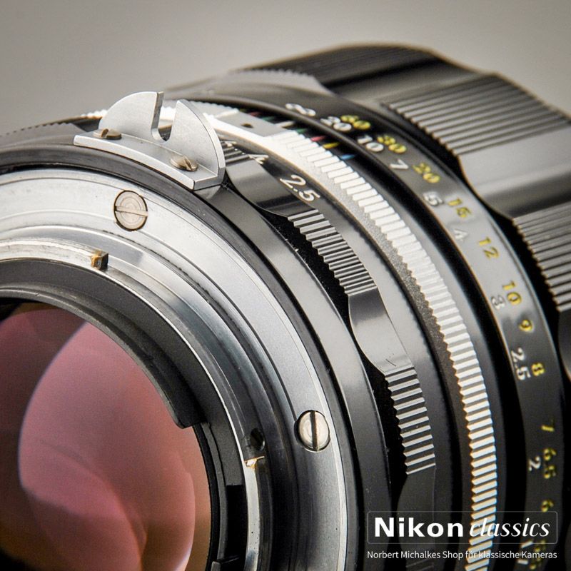 Nikon Nikkor-PC Auto  105/2,5 nonAI (Condition A/A-)