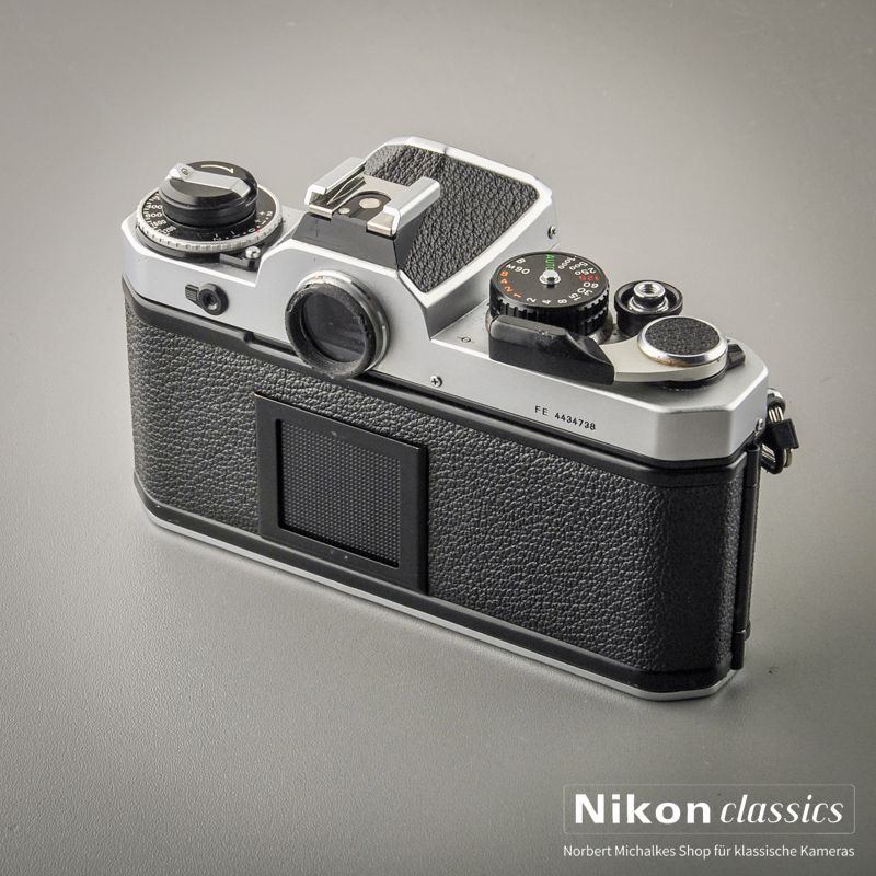 Nikon FE (Zustand A-)