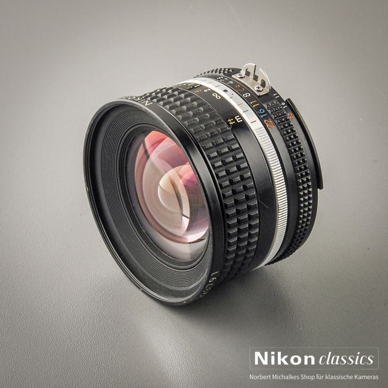 Nikon Nikkor 20/2,8 AIS (Condition A-)