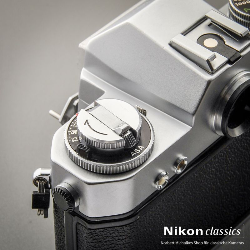 Nikkormat EL (Condition A/A-)