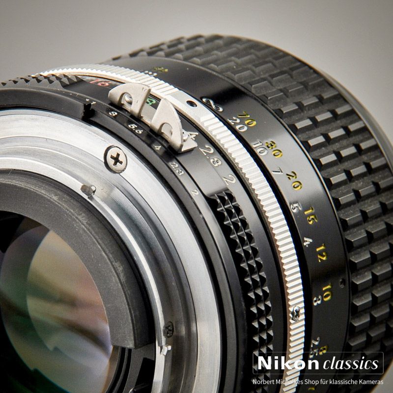 Nikon Nikkor 85/2,0 AI  (Zustand A) OVP