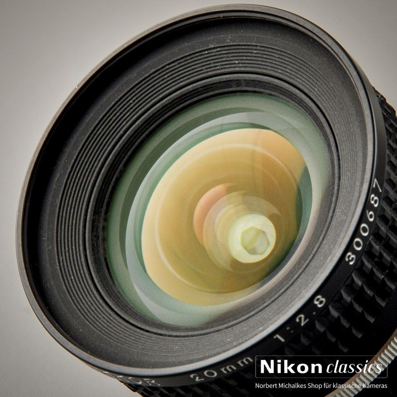 Nikon Nikkor 20/2,8 AIS (Zustand A/A-)