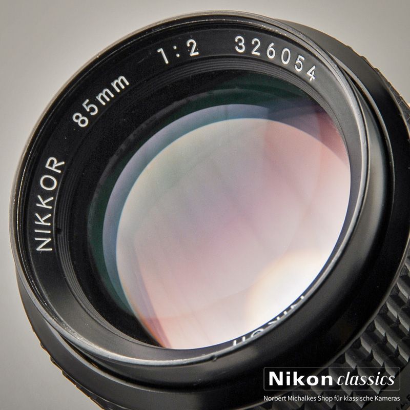 Nikon Nikkor 85/2,0 AIS  (Zustand A/A-)