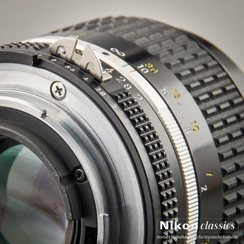 Nikon Nikkor 85/2,0 AIS  (Zustand A/A-)