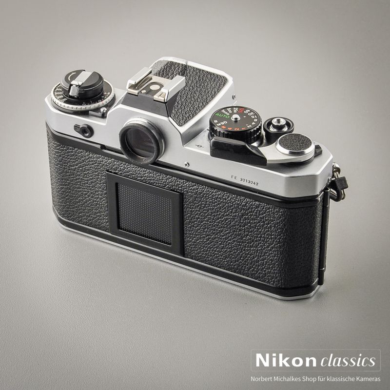 Nikon FE (Zustand A-)