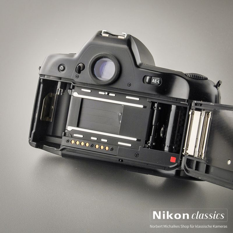 Nikon F90 (Condition A-)