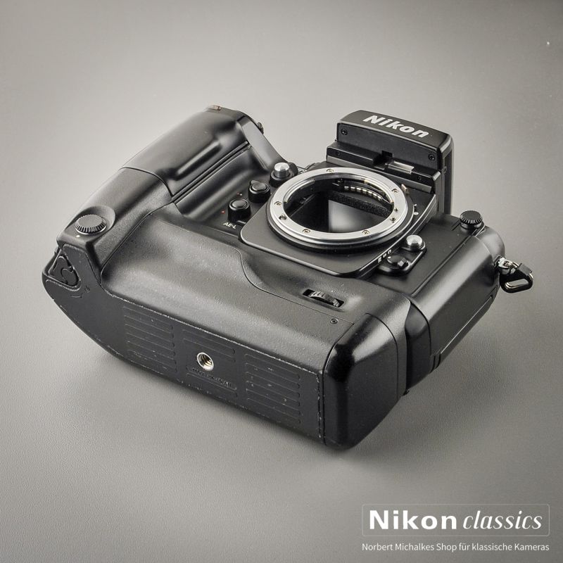 Nikon F4E mit MB-23 (Zustand A/A-) OVP