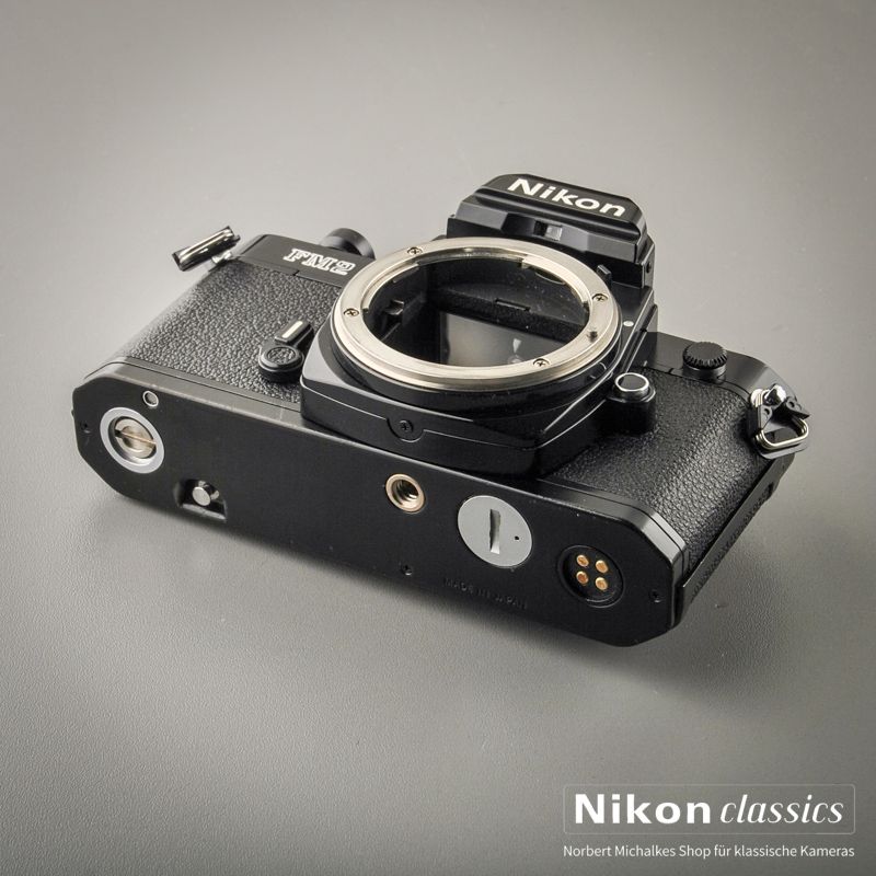 Nikon FM2n black (Condition A/A-) titan shutter