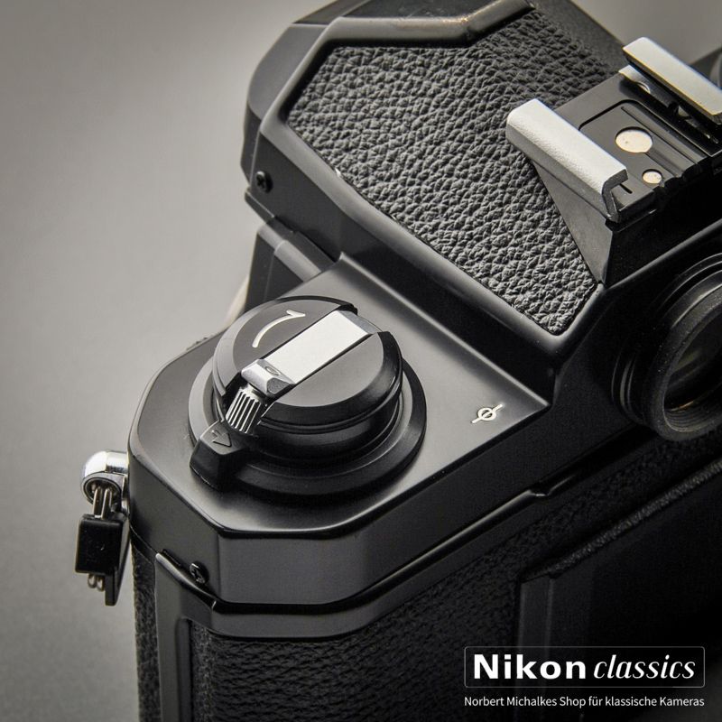 Nikon FM2n black (Condition A/A-) titan shutter