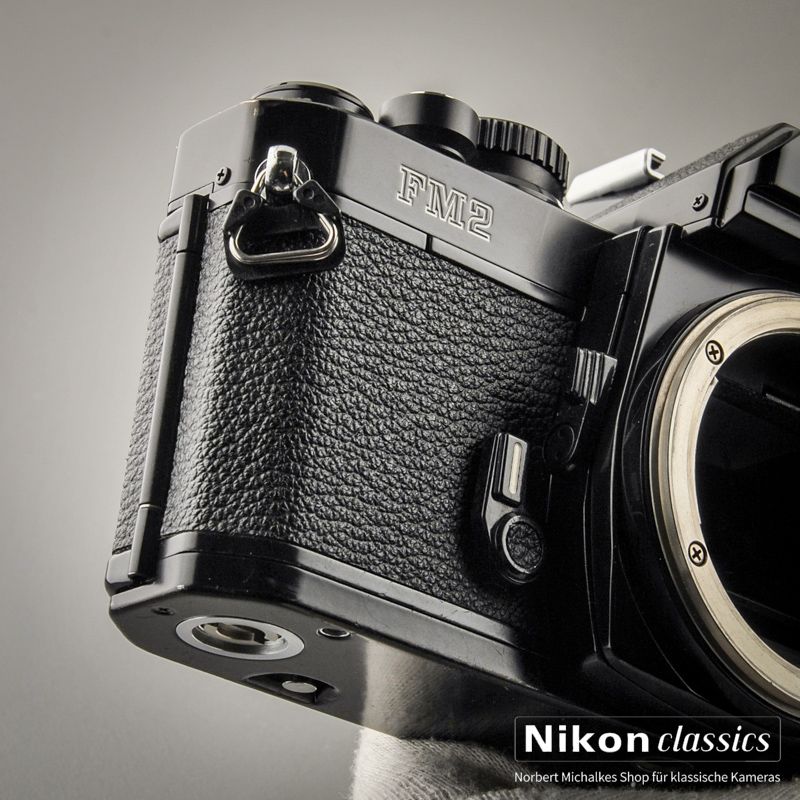 Nikon FM2n black (Condition A/A-) titan shutter
