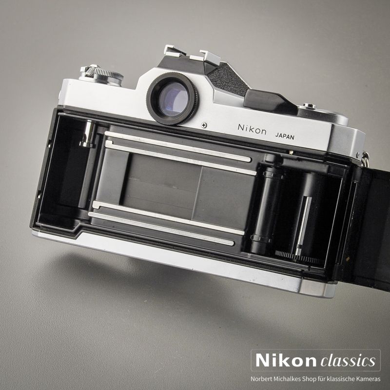 Nikkormat FT2 (Condition A/A-)