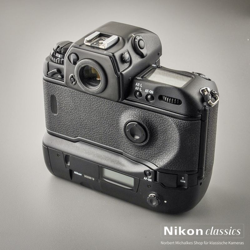 Nikon F5 (Condition A/A-)