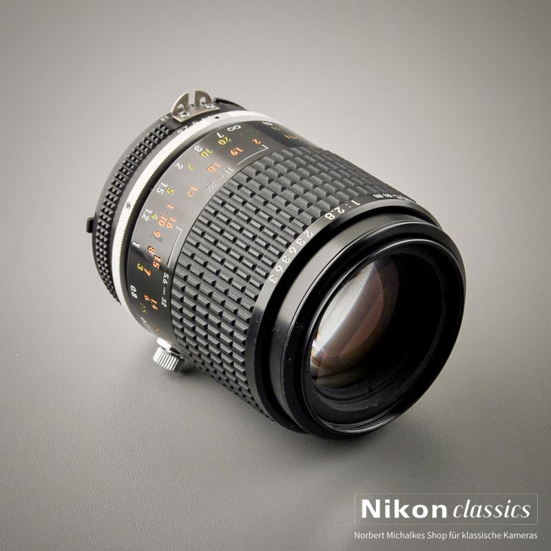 Nikon Micro-Nikkor 105/2,8 AIS (Zustand A/A-)