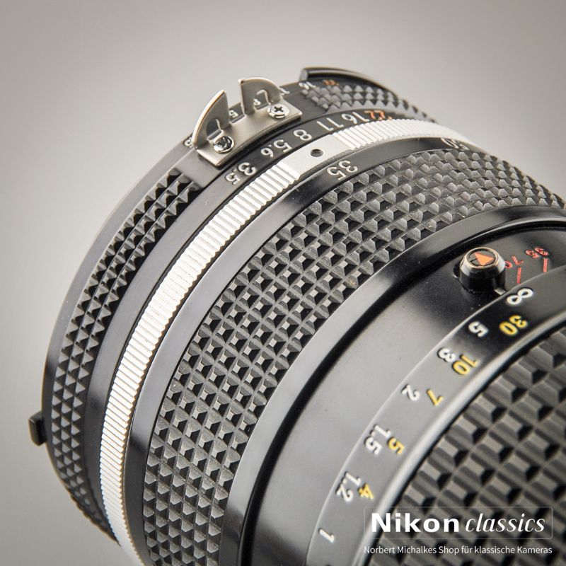 Nikon Zoom-Nikkor 35-70/3,5 AIS (Condition A)