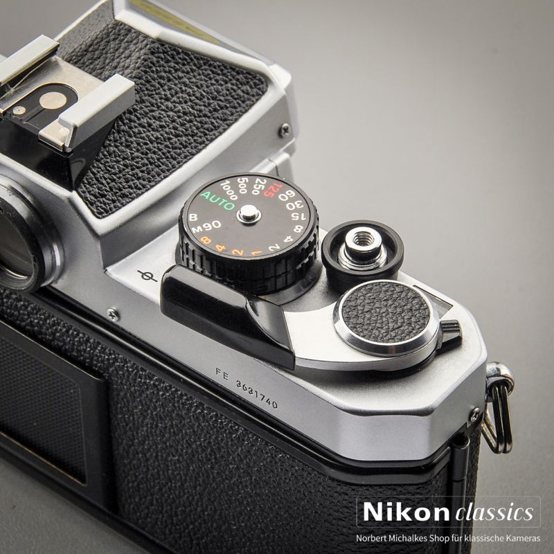 Nikon FE (Zustand A/A-)