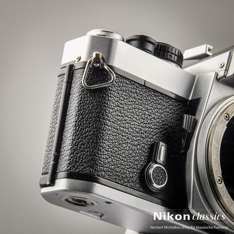 Nikon FE (Zustand A/A-)