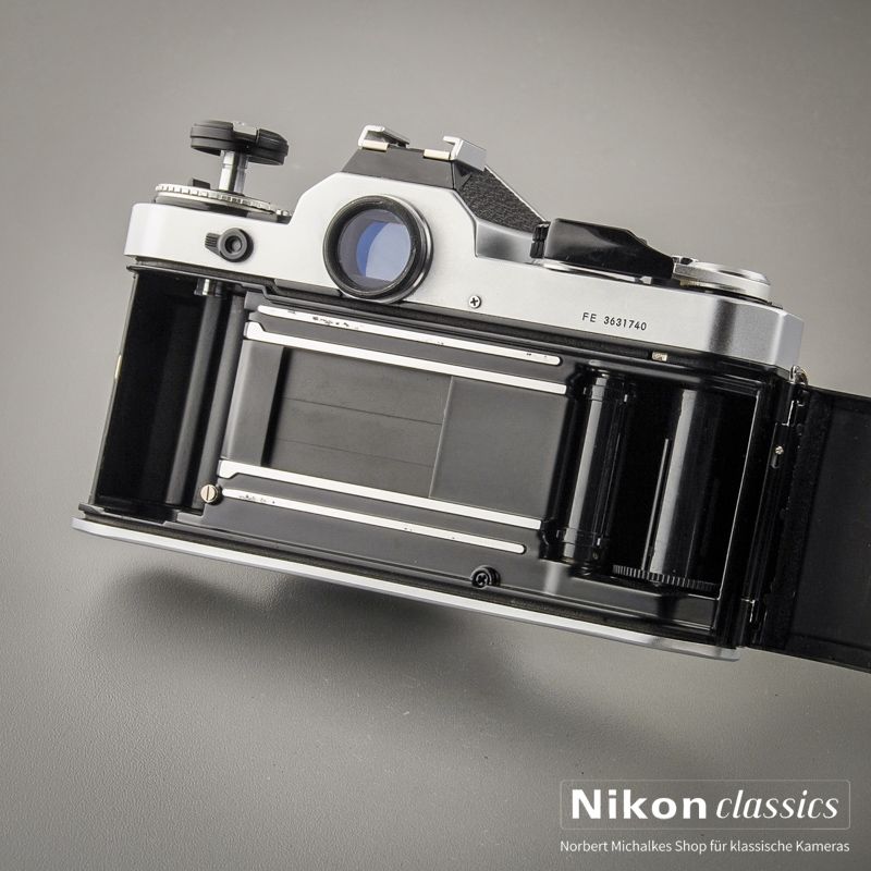 Nikon FE (Zustand A/A-)